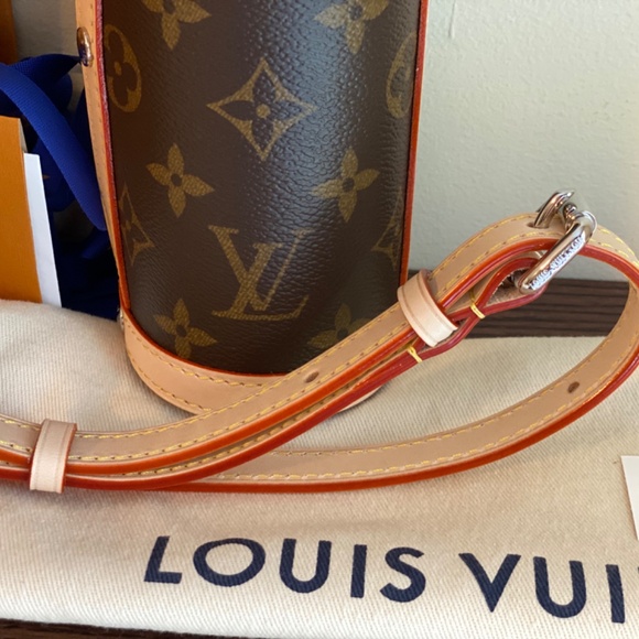 +NWT+ LOUIS VUITTON Flask Holder : Monogram steel / Monogram canvas & cowhide - Picture 7 of 16